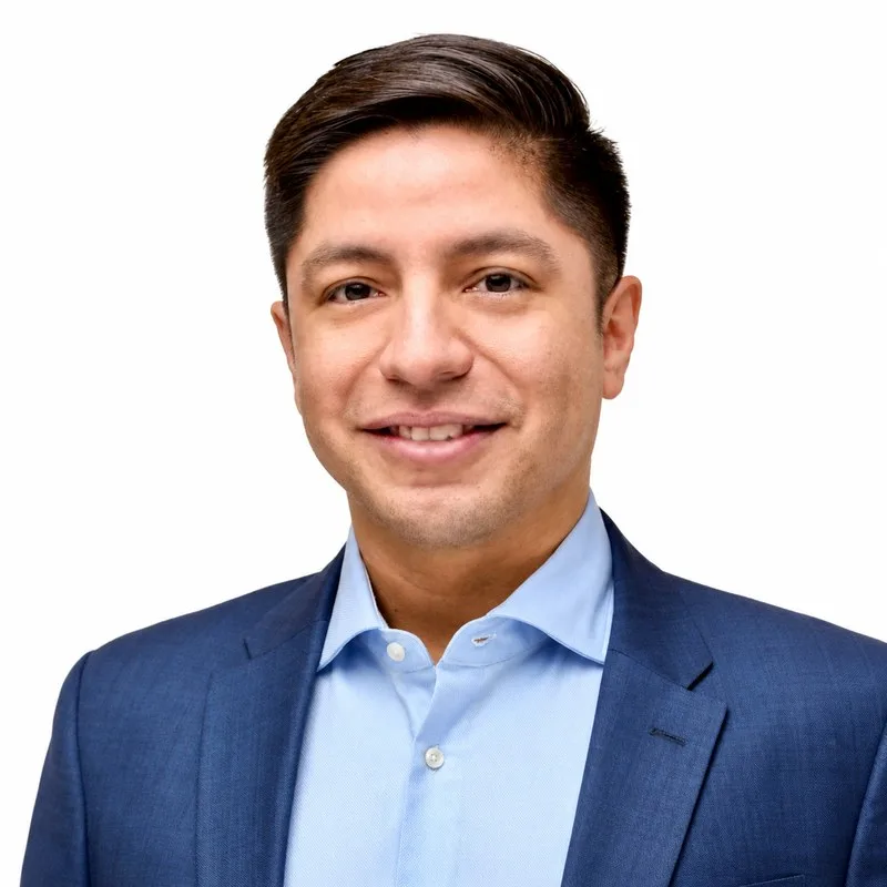 Roberto Velázquez